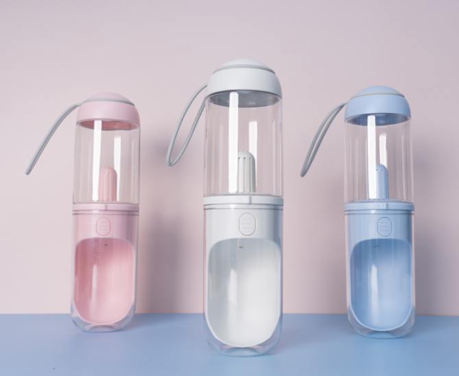 Portable Pet Travel Water Bottle – 330ml One-Click Dispenser